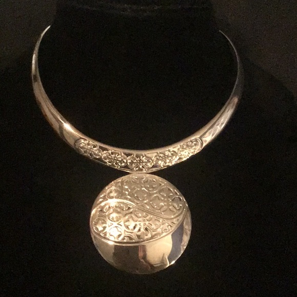 NEW / HUGE/ ABSOLUTELY STUNNING STERLING SILVER COLLAR - Picture 1 of 6